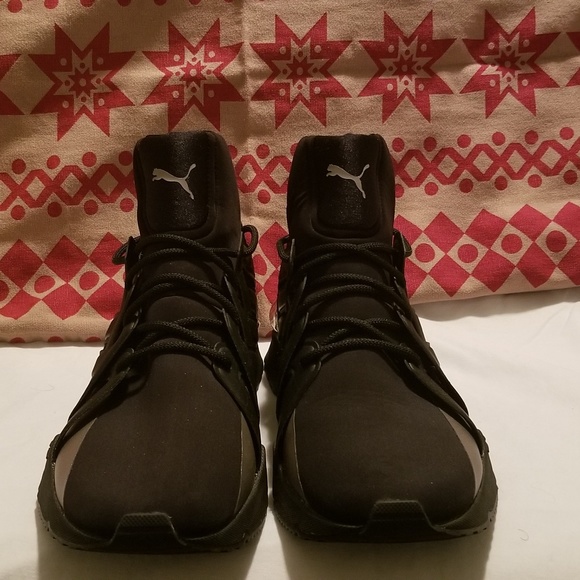 Puma - Picture 4 of 7